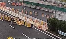车主轻信辅助驾驶，汽车径直撞上高速施工路段护栏