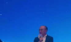 莲花集团 CEO 冯擎峰：讨论车规就是一种历史的倒退